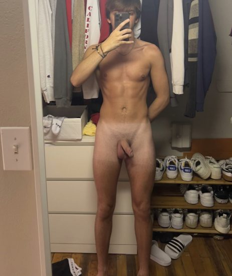 Soft cock pictures from guys taking dick pics